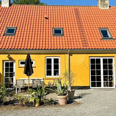 Spacious House Near Hammershus And Hammerknuden